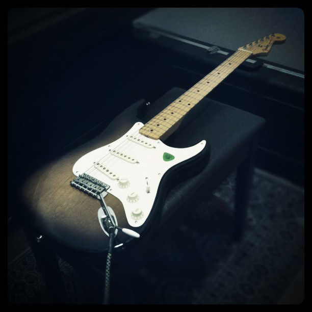 Eric Johnson's playing style: Fender American Vintage '57 Stratocaster