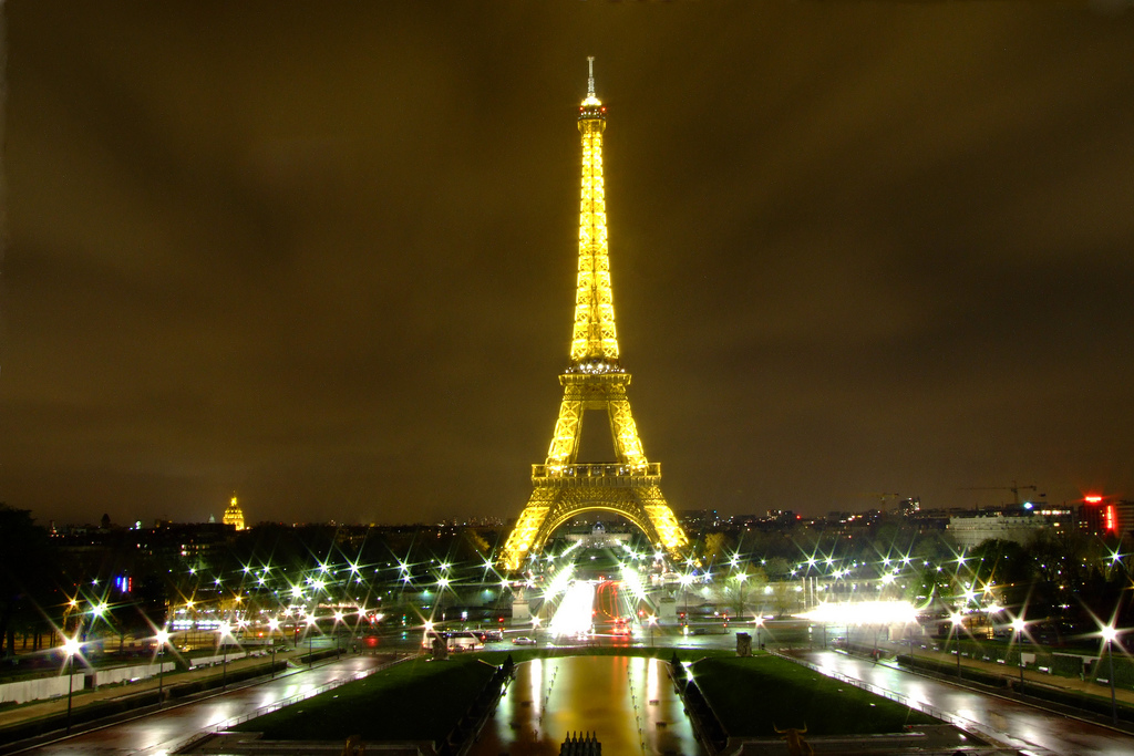 Paris Travel Guide - Tour Eiffel