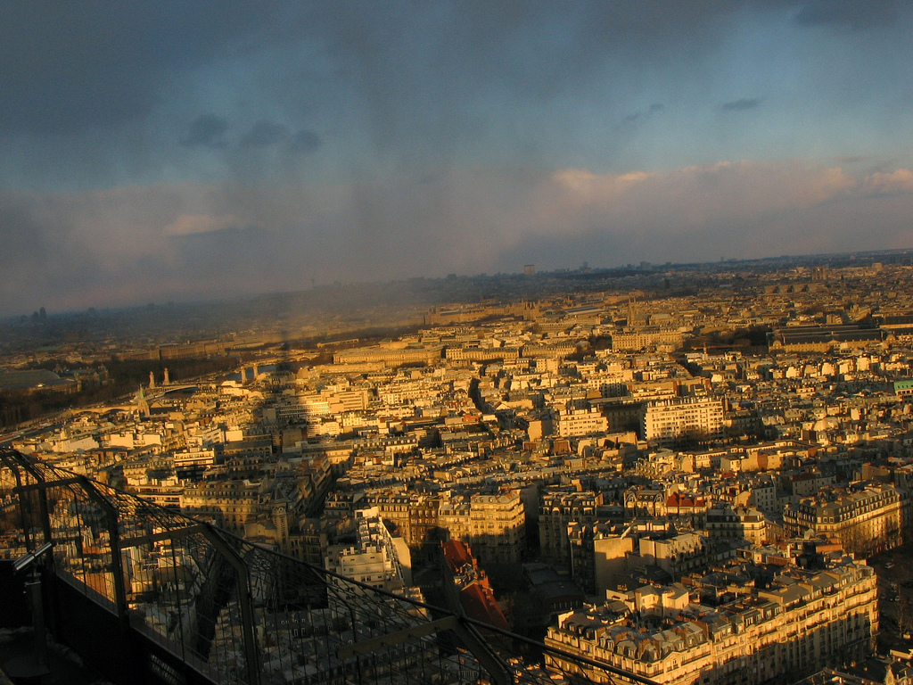 Tour Eiffel shadow over Paris